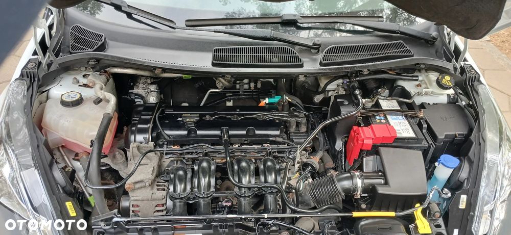 Ford Fiesta 1.25 Celebration - 21