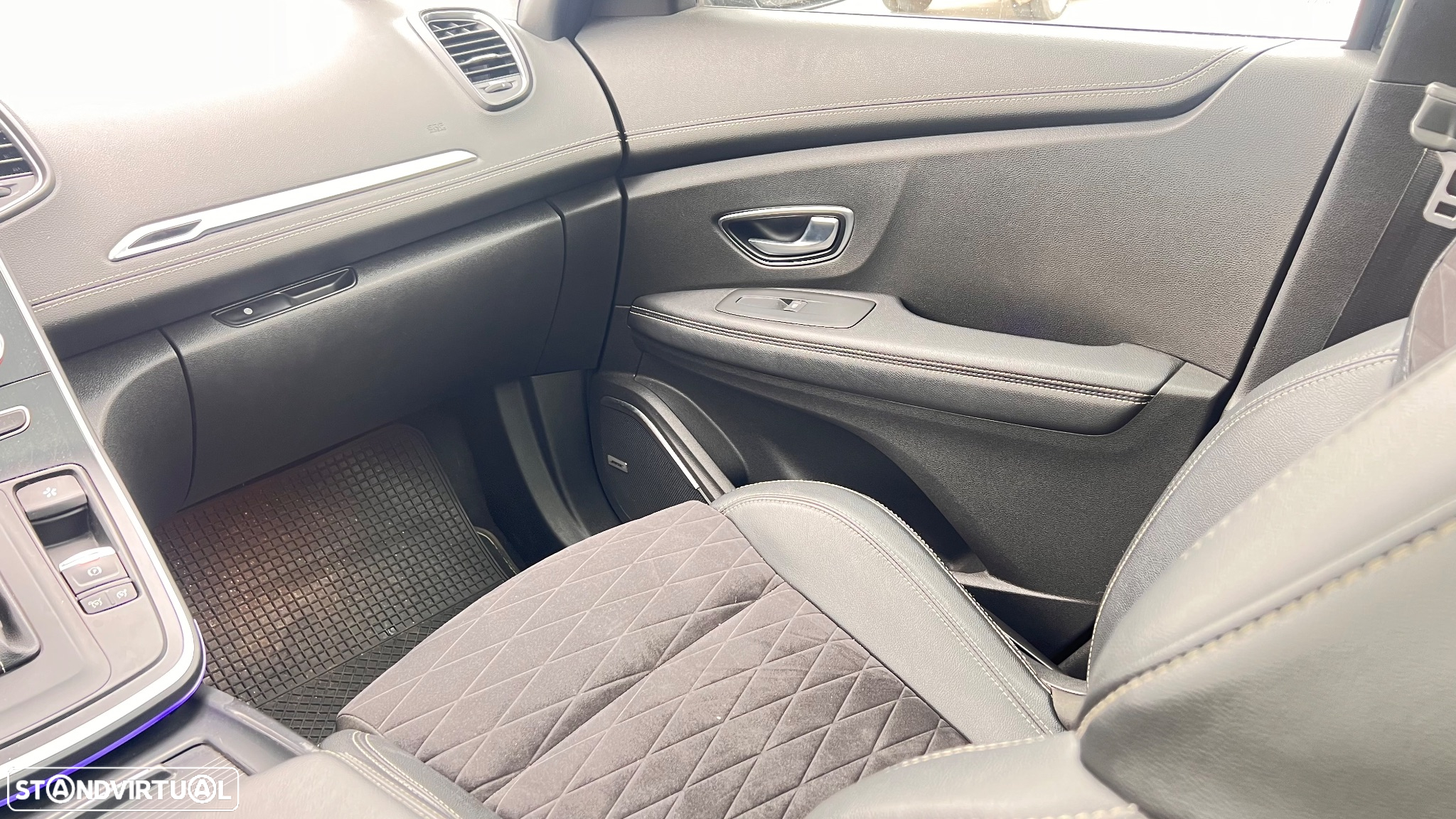 Renault Grand Scénic 1.7 Blue dCi Bose Edition EDC - 29