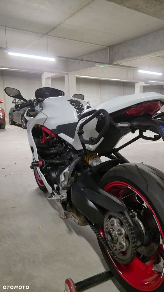 Ducati SuperSport - 11