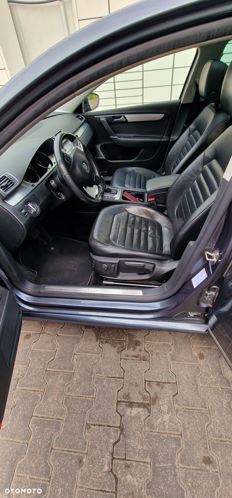 Volkswagen Passat - 23