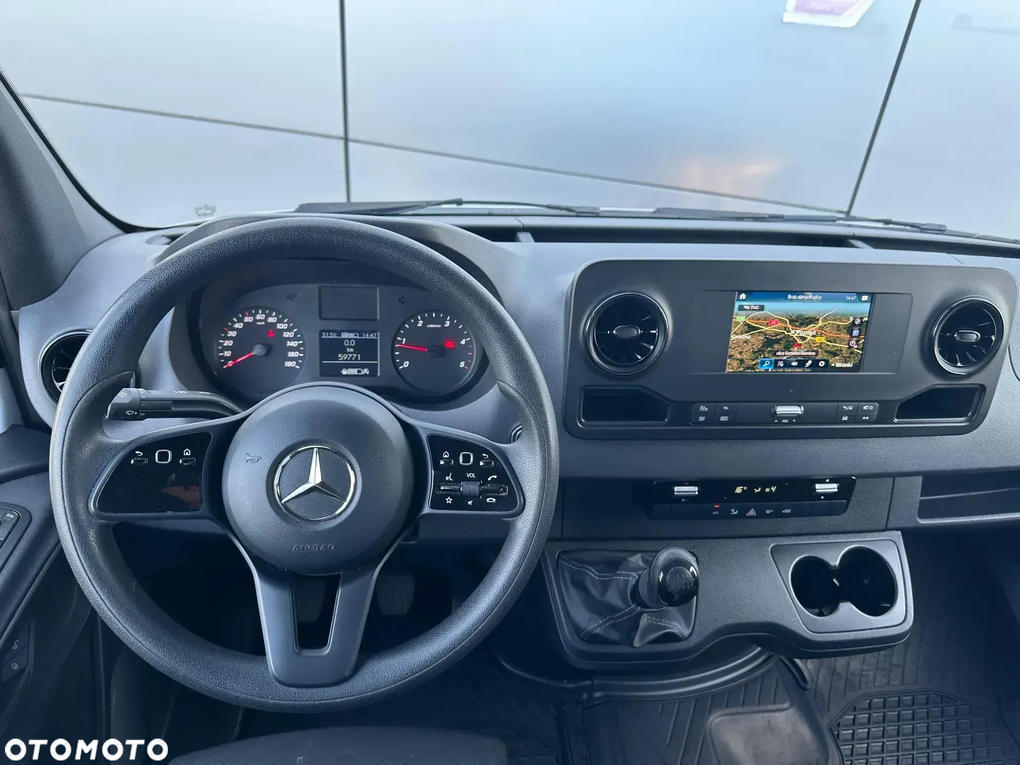 Mercedes-Benz Sprinter - 8