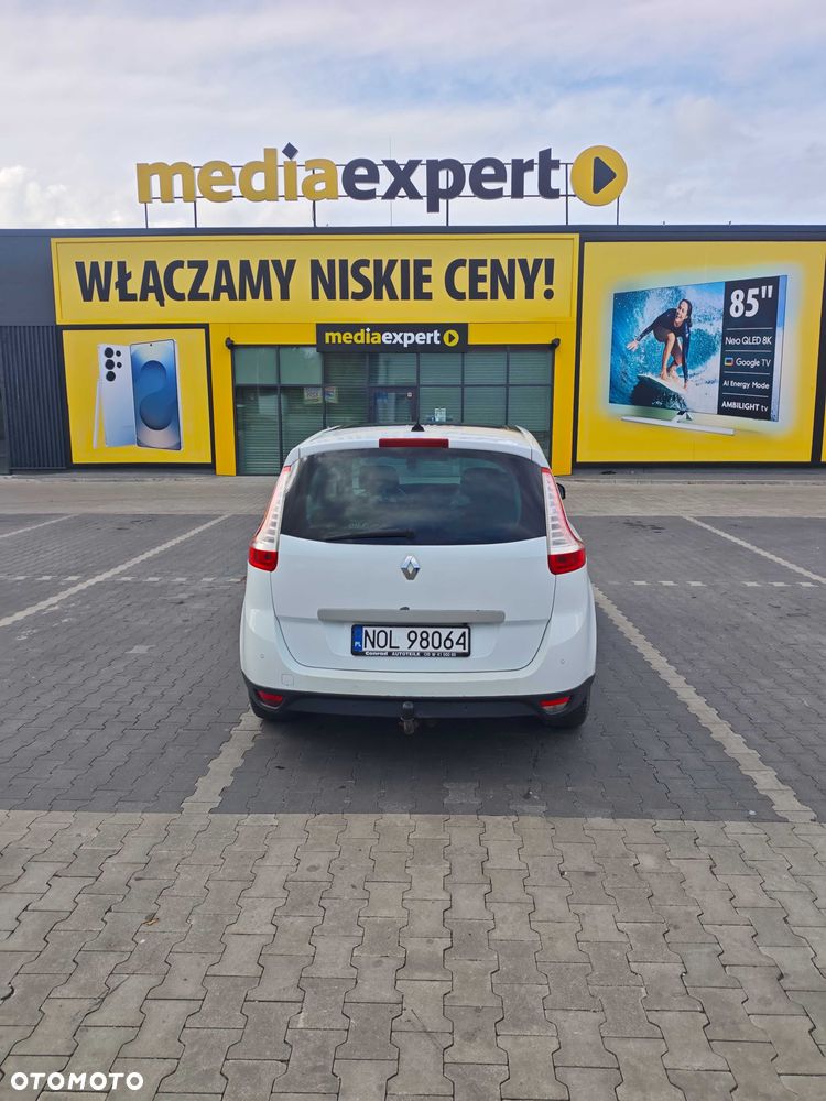 Renault Grand Scenic - 13