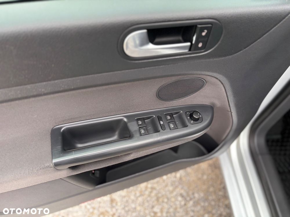 Volkswagen Golf Plus - 7