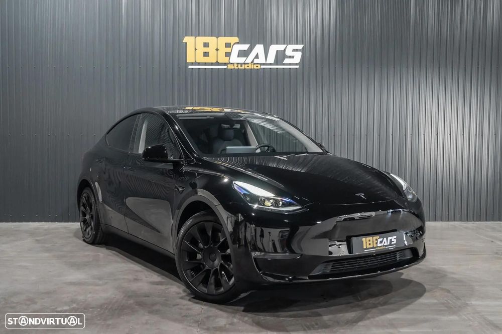 Tesla Model Y Long Range Dual Motor AWD - 4