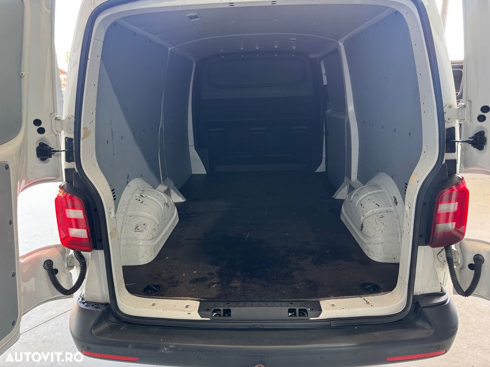 Volkswagen Transporter - 19