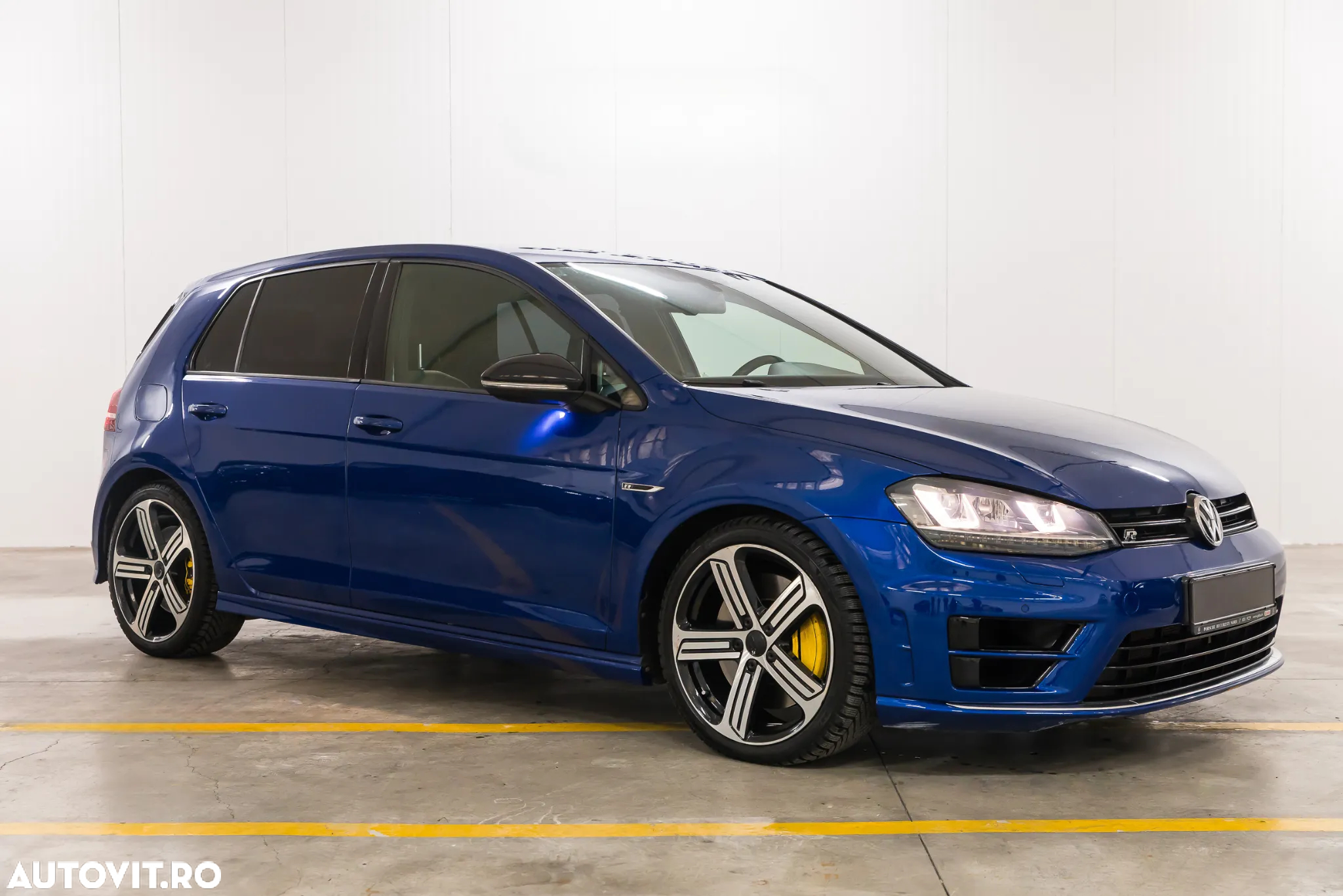 Volkswagen Golf R 2.0 TSI OPF 4Motion DSG - 6