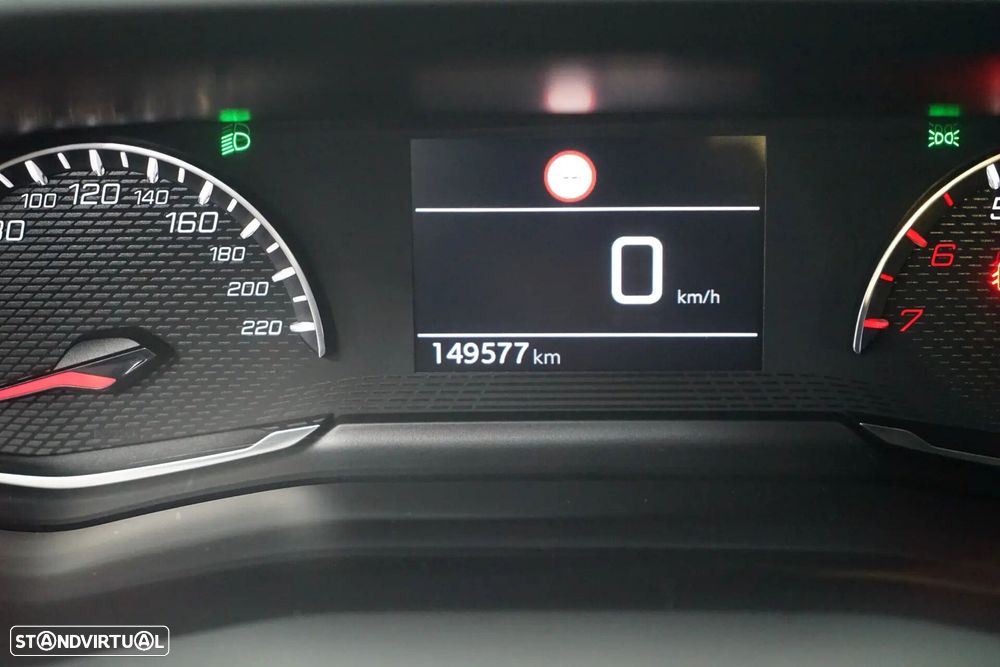 Peugeot 2008 PureTech 100 Style - 23