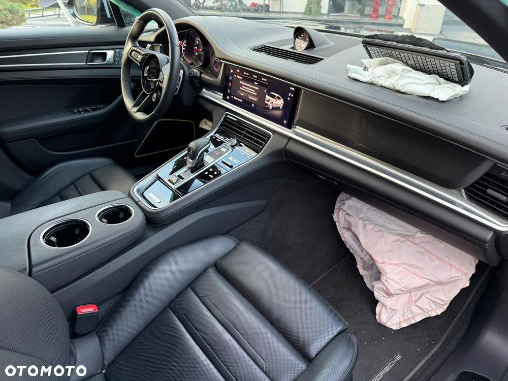 Porsche Panamera - 18