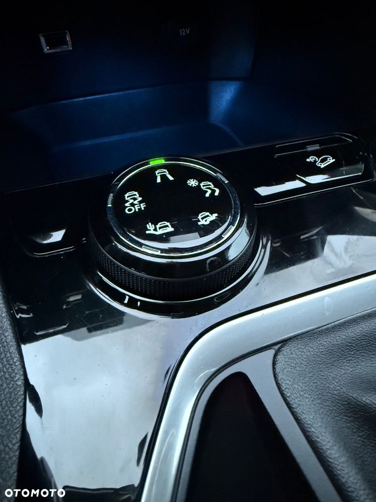 Peugeot 3008 PureTech 130 Stop & Start GPF Allure - 25