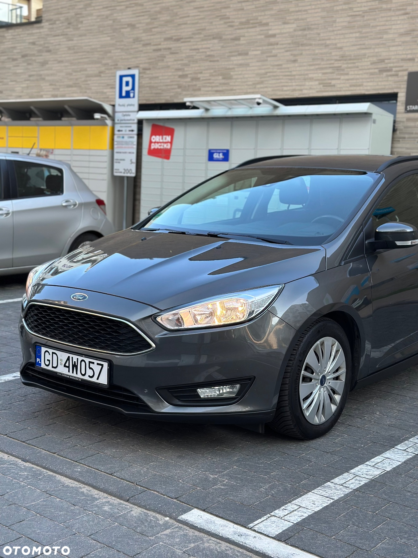 Ford Focus 1.0 EcoBoost Trend - 33