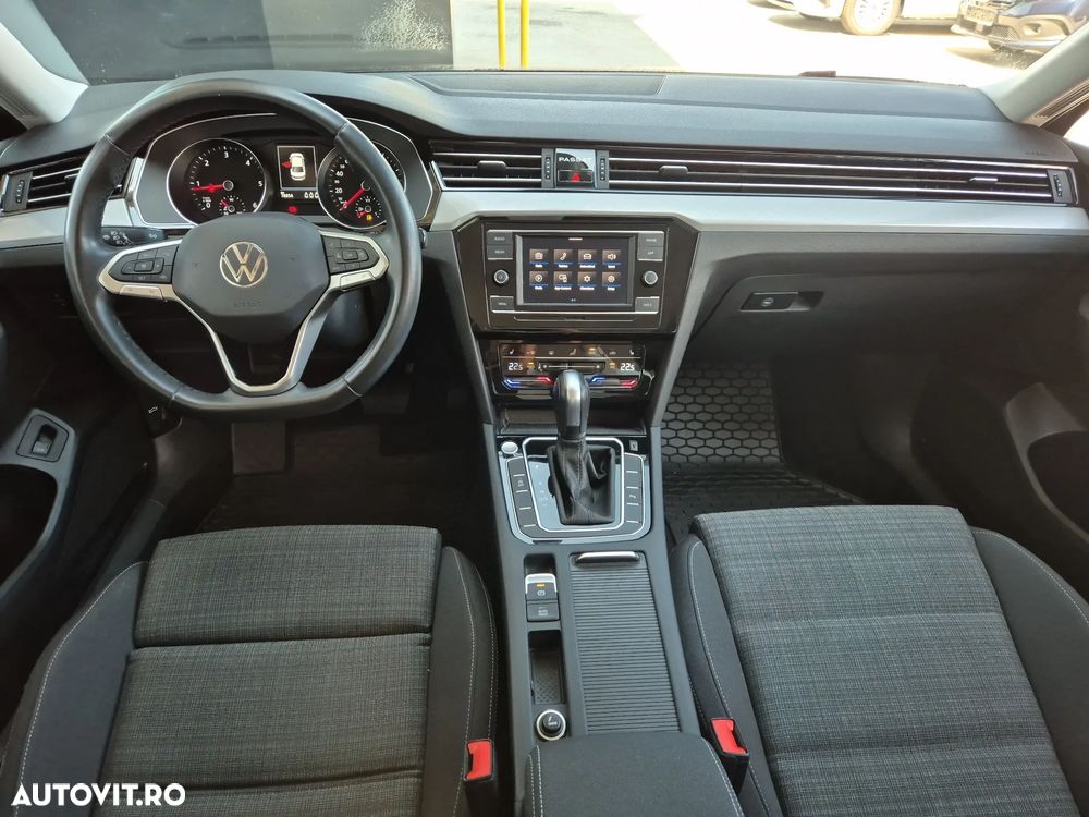 Volkswagen Passat 2.0 TDI DSG Advance - 21