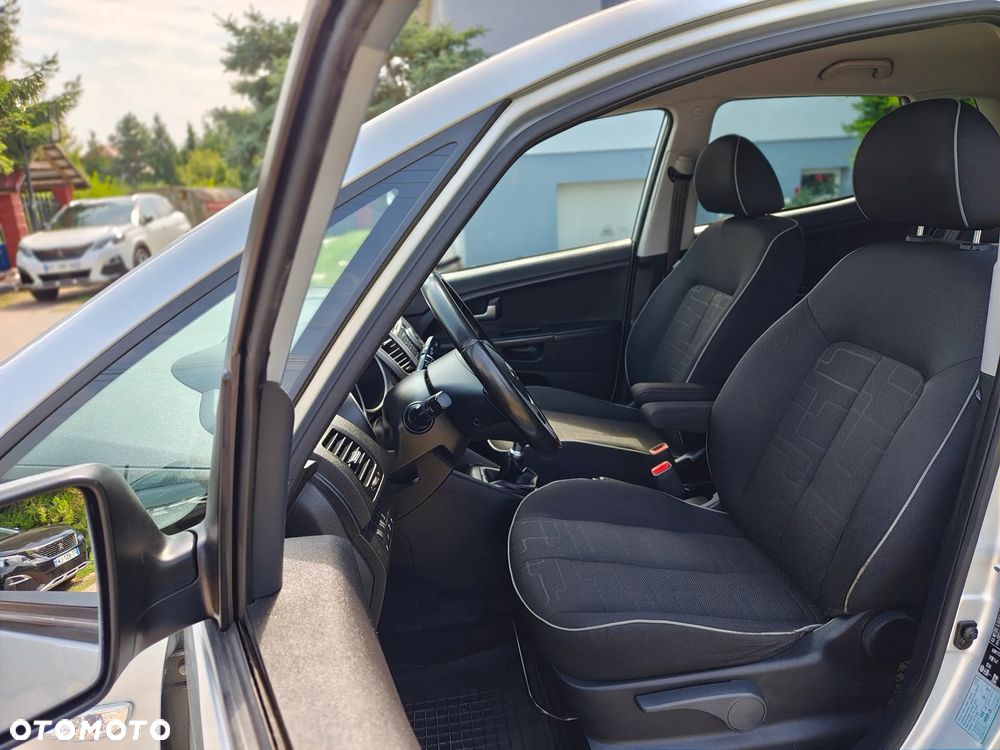 Kia Venga 1.6 CVVT Mind - 8