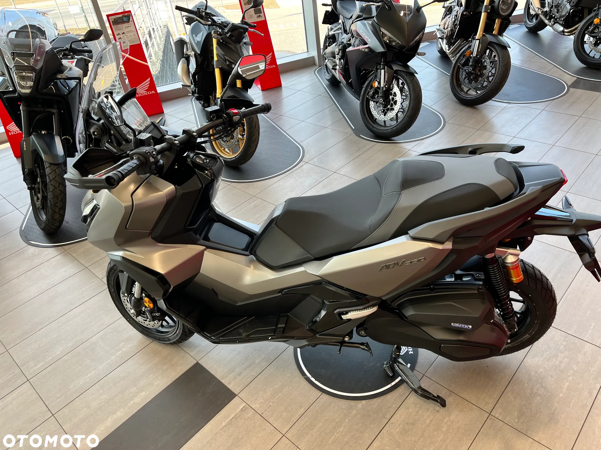 Honda ADV350 - 9