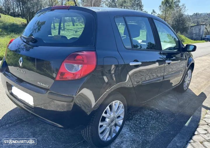 Renault Scénic 1.5 dCi Dynamique S - 3