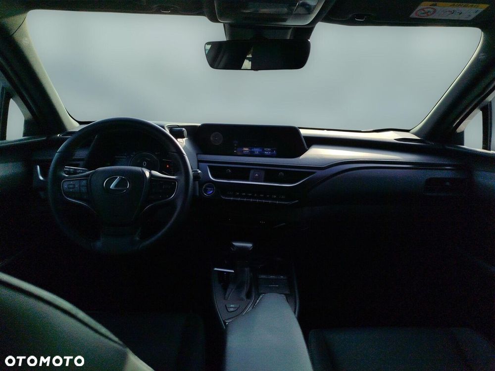 Lexus UX - 13