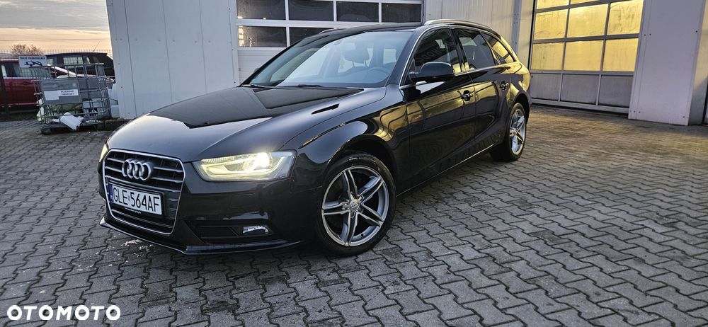 Audi A4 Avant - 1