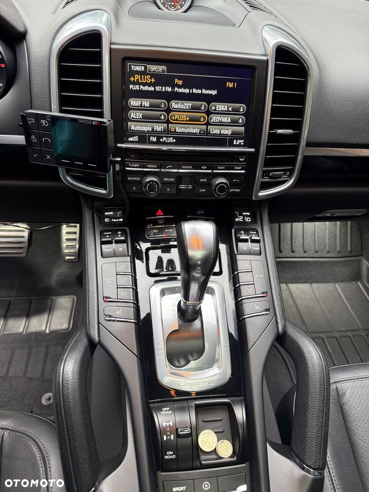 Porsche Cayenne - 19
