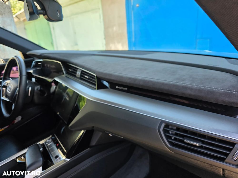 Audi e-tron 55 quattro - 2