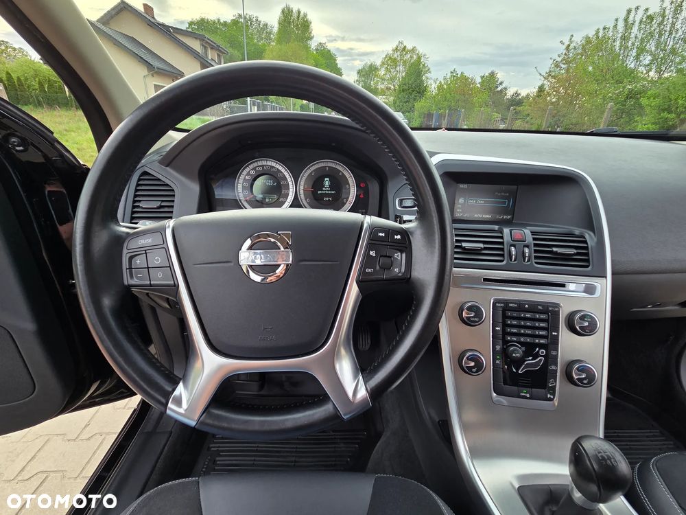 Volvo XC 60 D5 AWD Edition Pro - 34