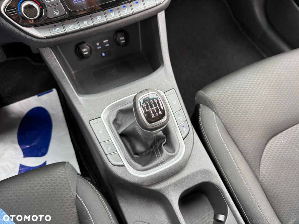 Hyundai i30 1.4 Passion Plus - 20