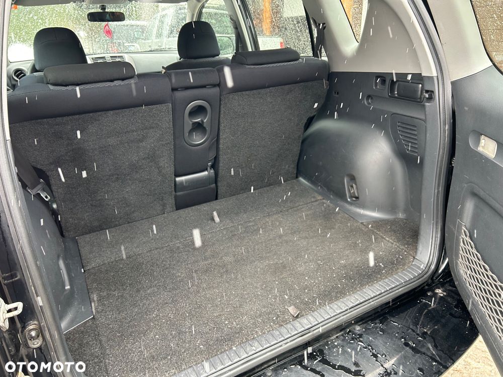 Toyota RAV4 2.2 D-4D 4x4 - 15