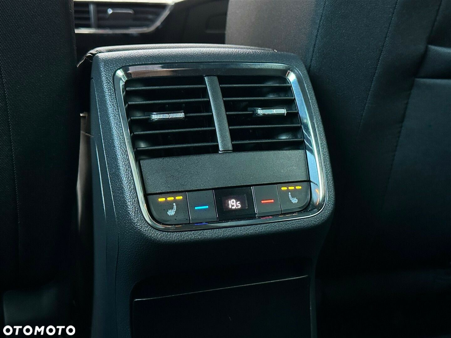Skoda Octavia 2.0 TDI Style DSG - 32