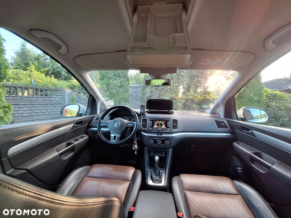 Volkswagen Sharan 2.0 TDI DSG BlueMotion Technology Highline - 16