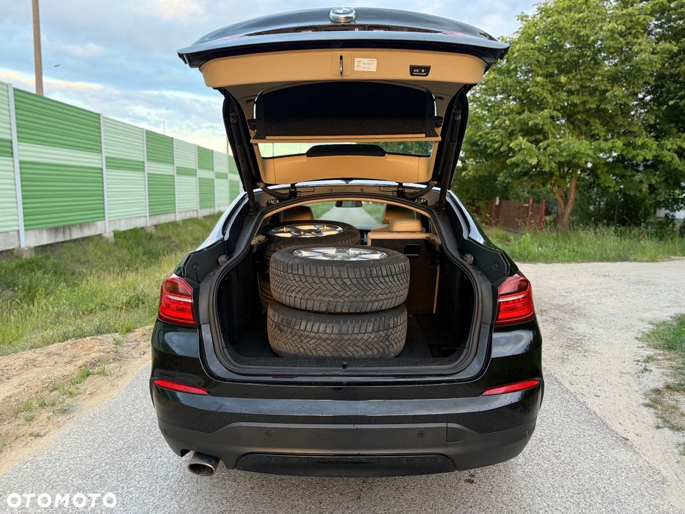 BMW X4 xDrive20d xLine - 9