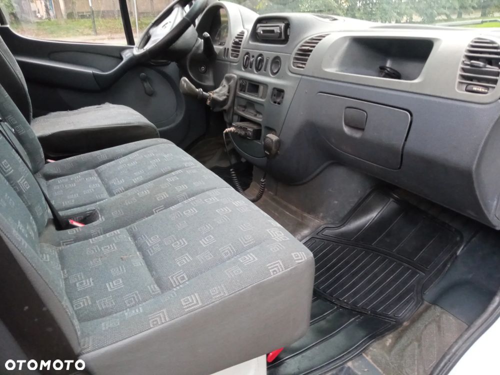 Mercedes-Benz Sprinter - 12