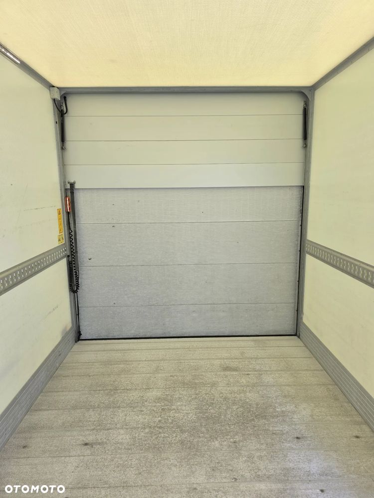 Iveco IVECO 35-180 3.0 HPI 180 KONNY KONTENER 4.2 M WINDA KLIMA 8 BIEGÓW HIMATIC WEBASTO BLIŹNIAKI DO 3.5 T WINDA - 28