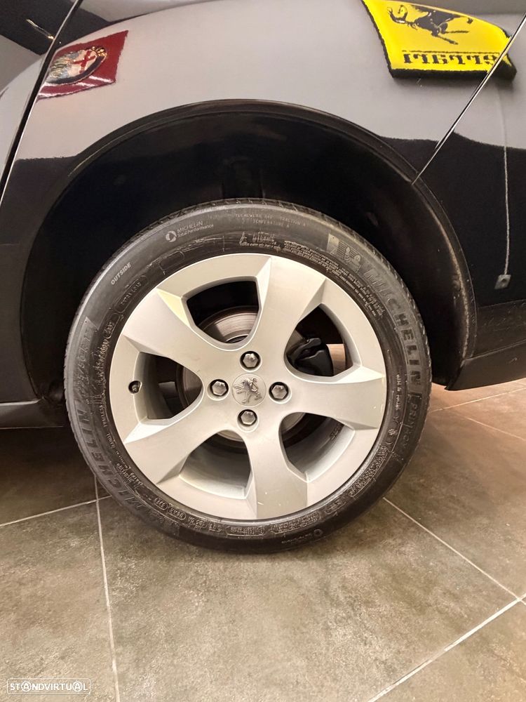 Peugeot 3008 1.6 HDi Roland Garros - 19