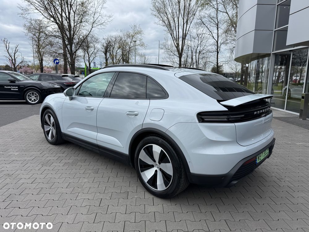 Porsche Macan - 11