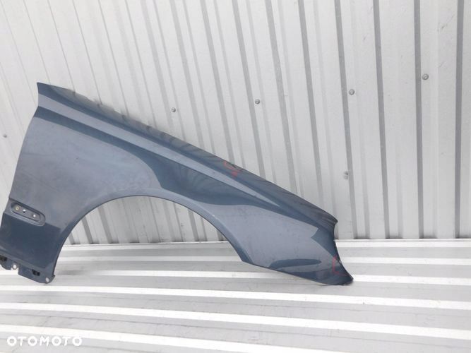 MERCEDES W209 CLK 02- błotnik prawy przedni przód - 2