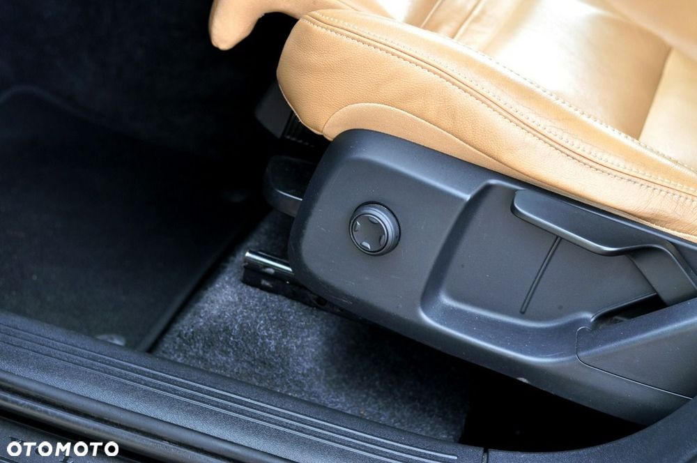 Volvo XC 40 D3 Momentum Pro - 19