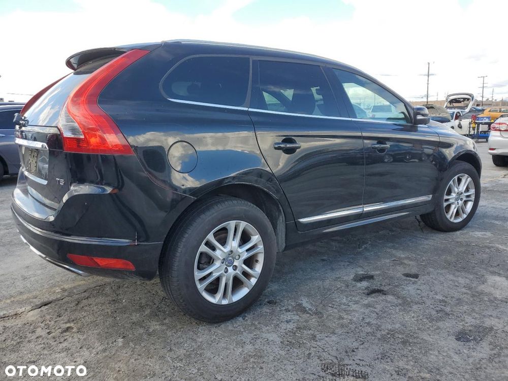 Volvo XC 60 - 4