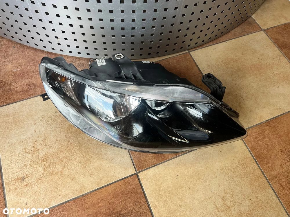 LAMPA PRZEDNIA PRAWA PRZÓD PRAWY CZARNE WNĘTRZE SEAT IBIZA IV 6J FR 6J1041034A - 1
