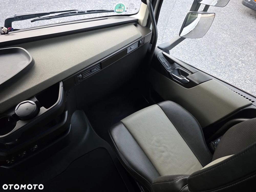 Volvo FH500/EURO6/ADR/FULL LED/ZŁOTY KONTAKT/SPROWADZONE Z NIEMIEC - 27