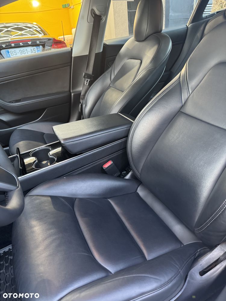 Tesla Model 3 Standard Range Plus - 14
