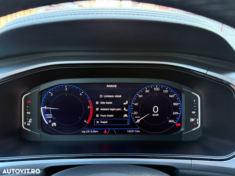 Volkswagen T-Roc 2.0 TDI SCR Life - 22