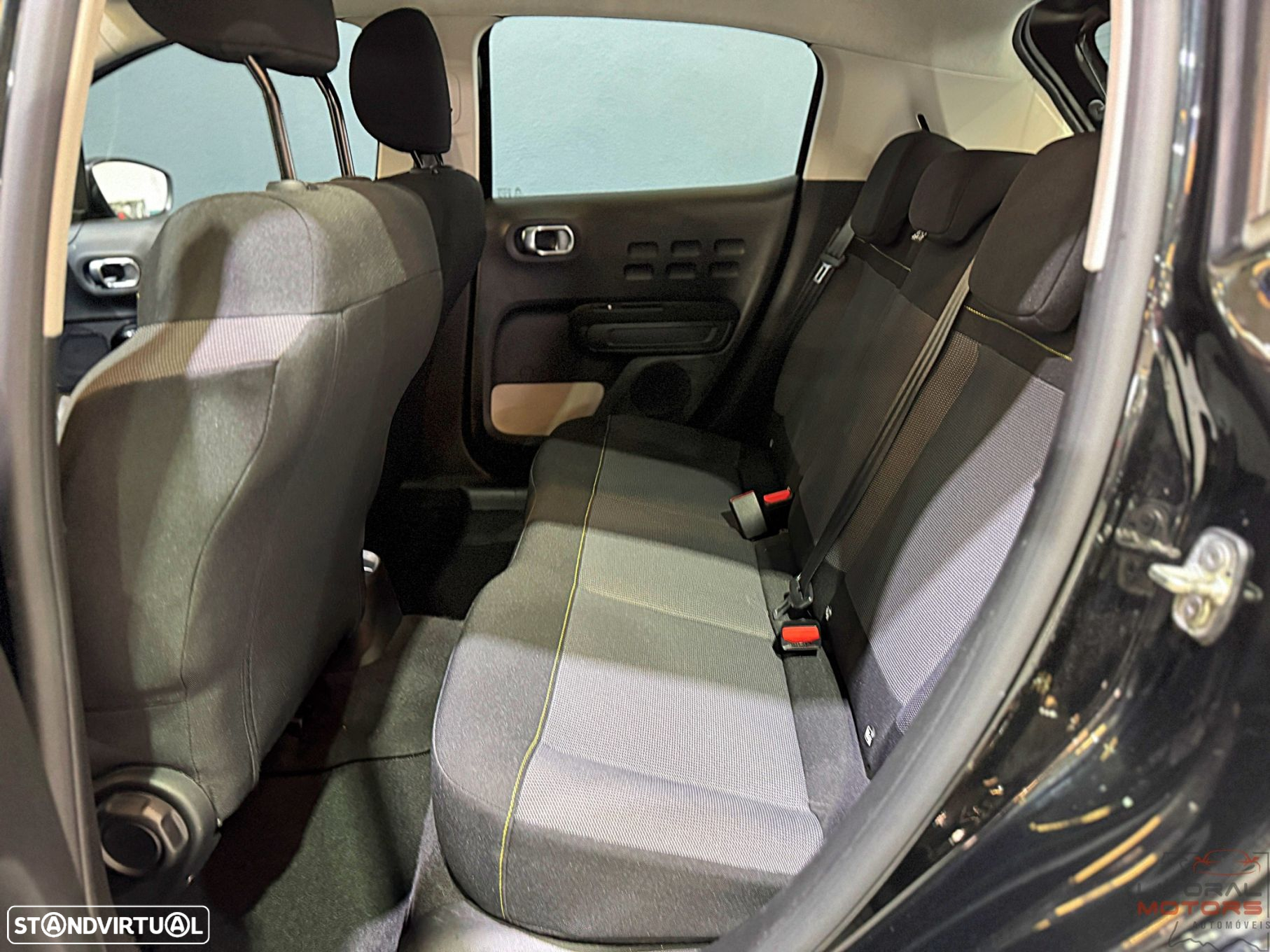 Citroën C3 1.2 PureTech Shine - 16