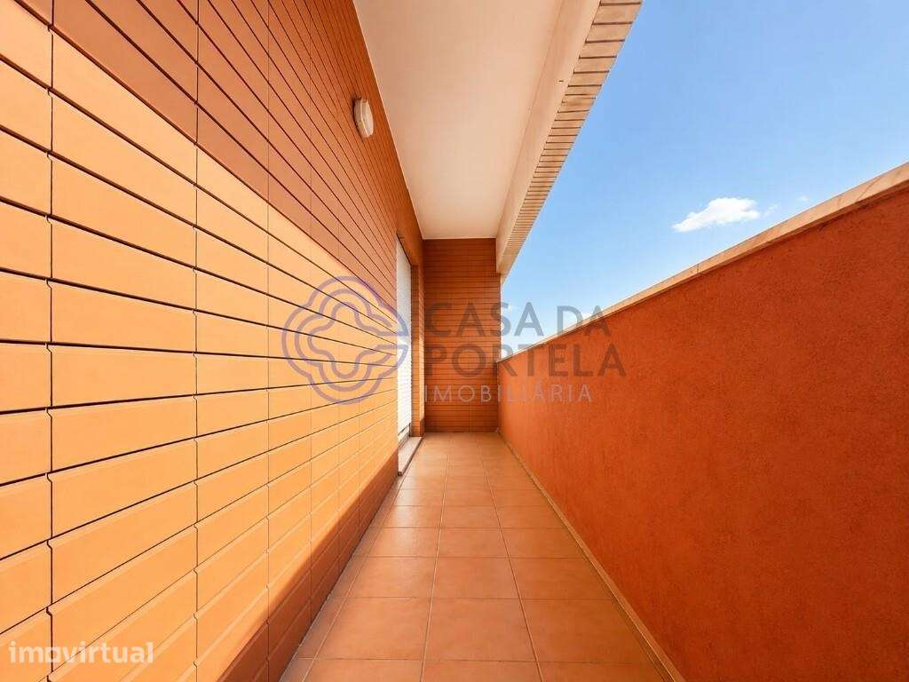 Apartamento T2+1 em Gandra | Suíte | Varanda | Lugar de Garagem - Grande imagem: 3/22