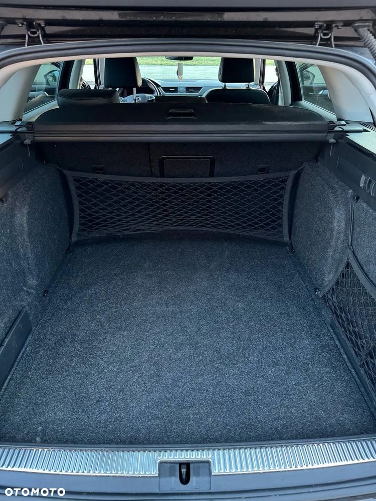 Skoda Superb 2.0 TDI SCR Active DSG - 19