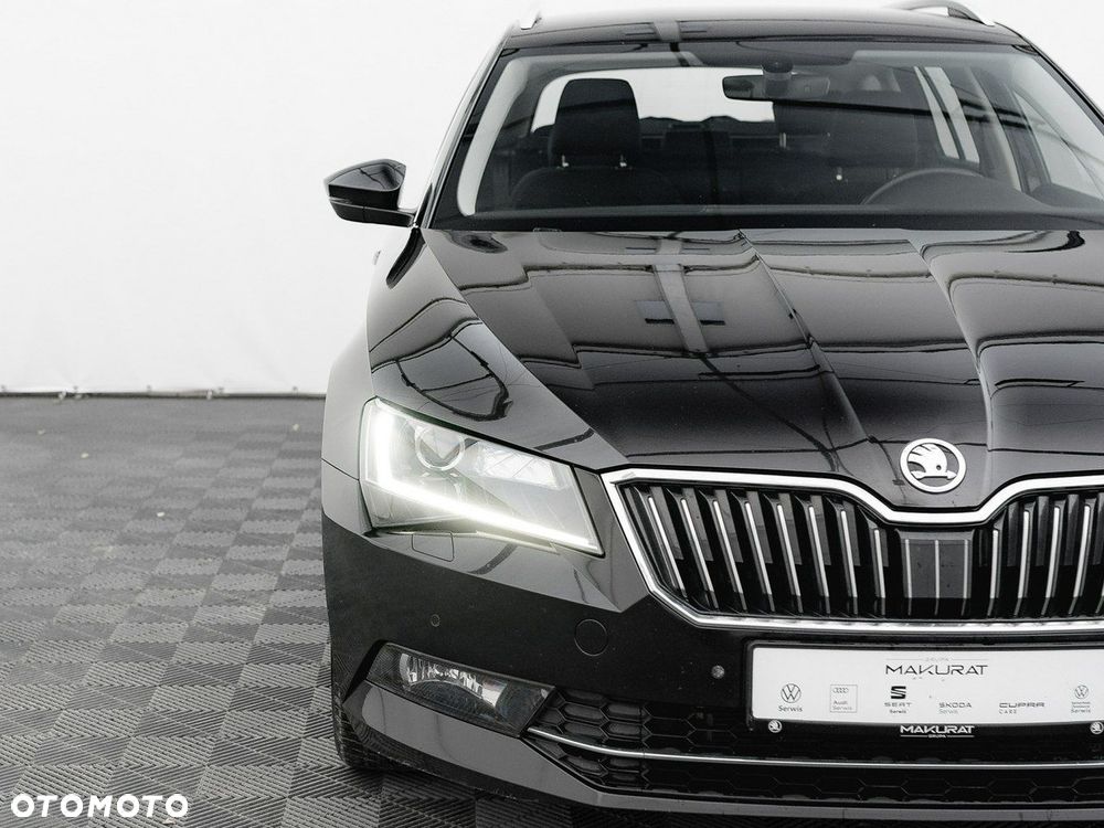 Skoda Superb 2.0 TDI Ambition DSG - 9
