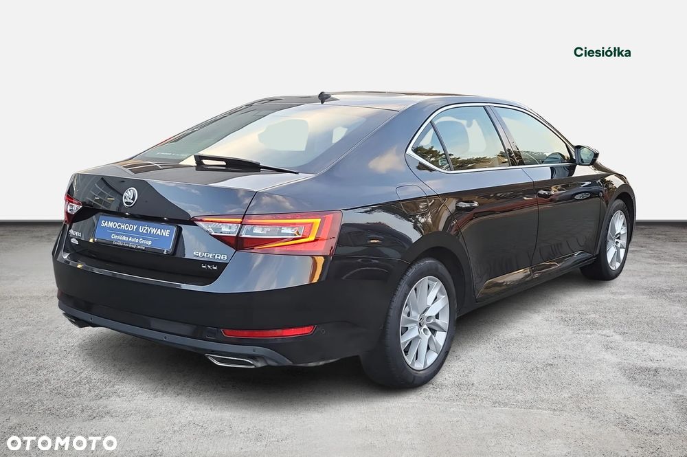 Skoda Superb 2.0 TSI 4x4 Ambition DSG - 2