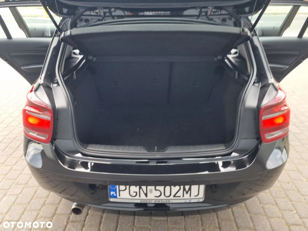 BMW Seria 1 - 32