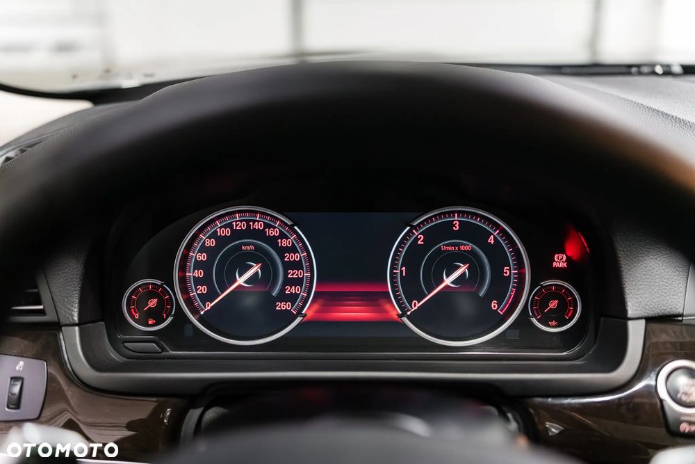 BMW Seria 5 535d xDrive Luxury Line - 21