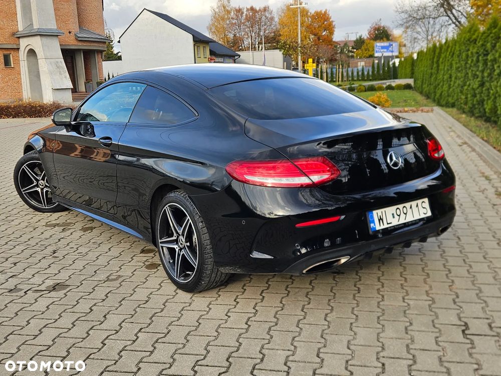 Mercedes-Benz Klasa C 300 9G-TRONIC - 33