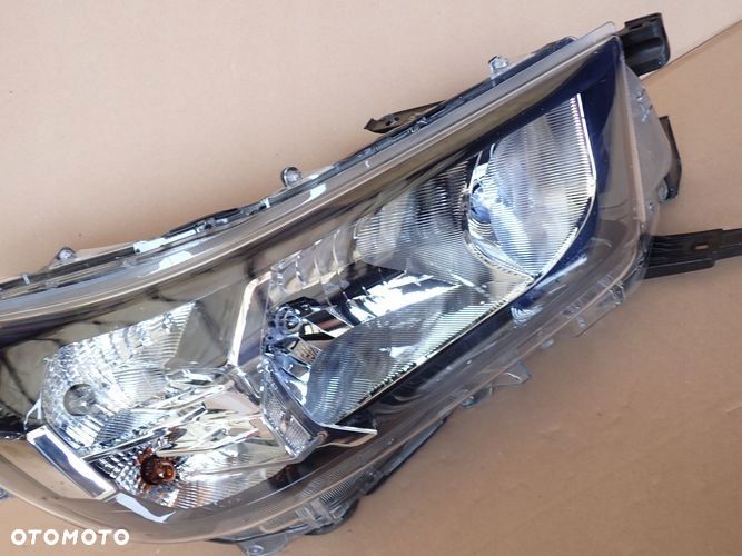 TOYOTA HILUX VIII LIFT 20- reflektor prawy lampa prawa 1EJ-923364-040 - 5
