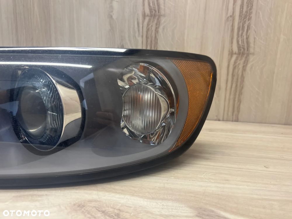 XENON LAMPA LEWA VOLVO V50 S40 EUROPA 31335242 - 5