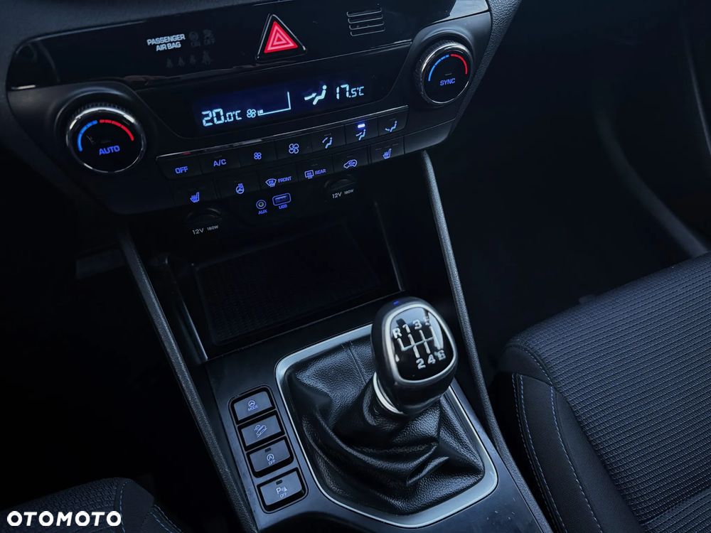 Hyundai Tucson blue 1.7 CRDi 2WD Passion Plus - 17